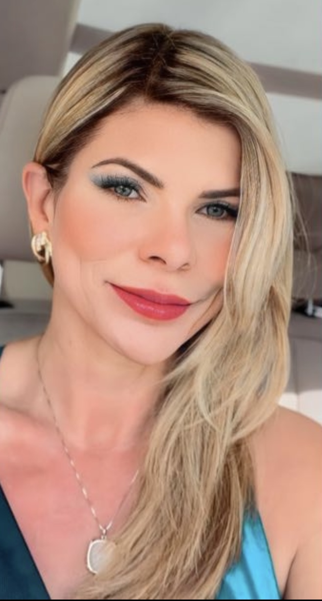 KASSIA ARRAZ